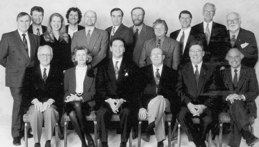Alain Richard et les anciens presidents du Publicité-Club de Montréal